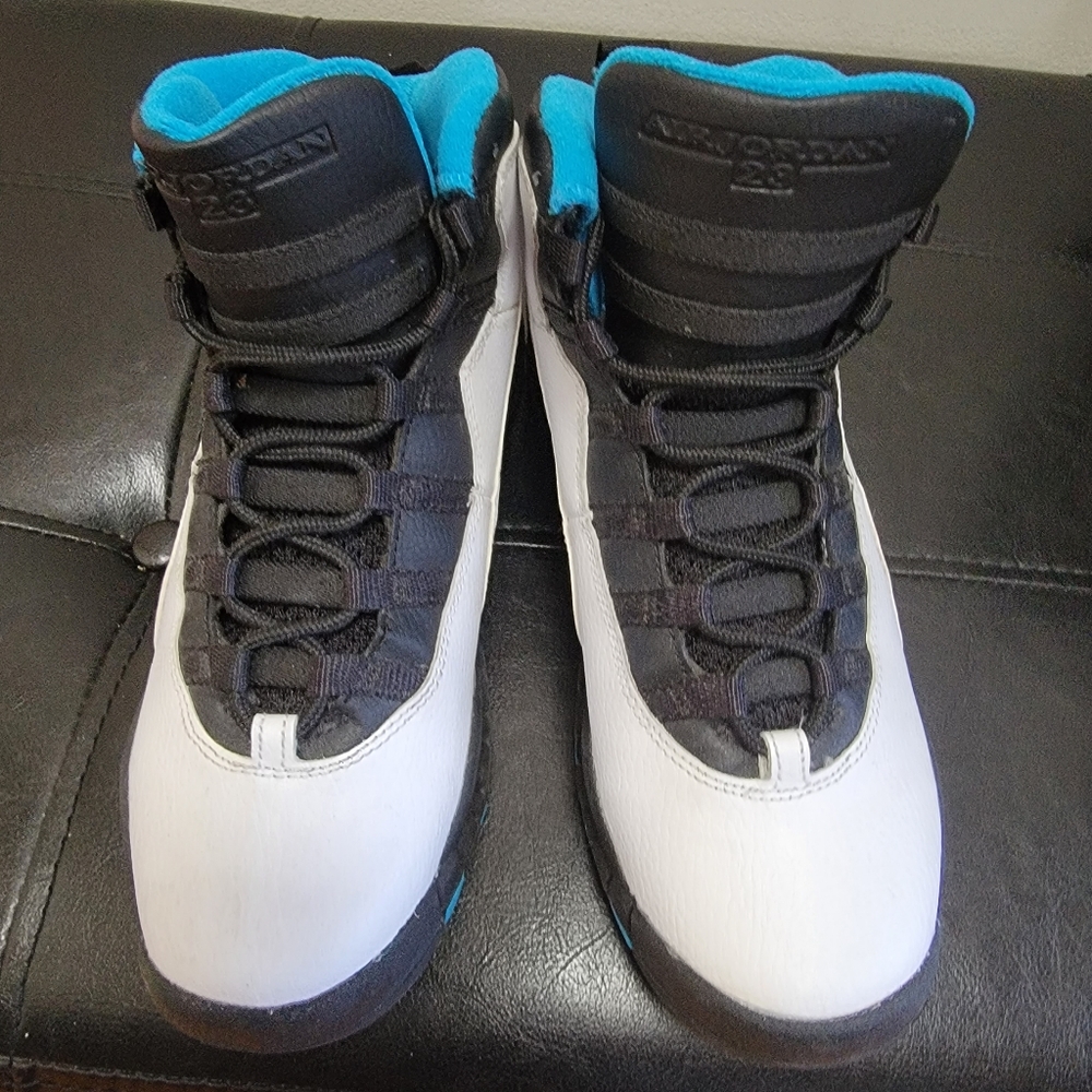 Air Jordan 10 Retro (GS) - Picture 3 of 5